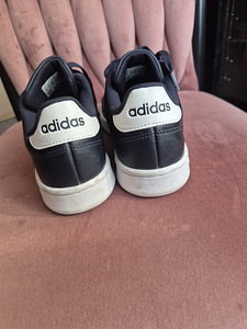 Кроссовки Adidas 36 (3 фото из 5)