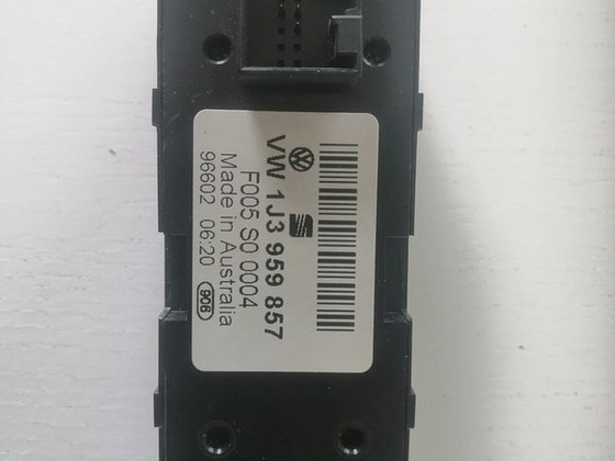 Aknatõstuki juhtplokk, originaal 1J3959857