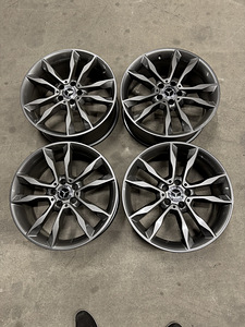19" оригинальные диски Mercedes-Benz 5x112 (6 фото из 8)