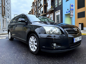 TOYOTA AVENSIS / FACELIFT / TO 05.2026 (2 фото из 15)