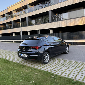 Opel Astra 1.4 110 kW (8 foto / 12)