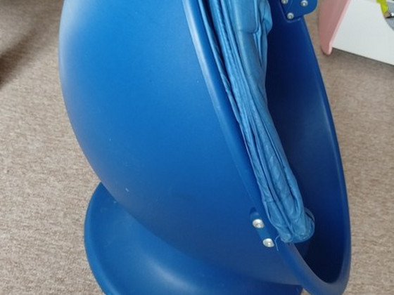 Laste IKEA pöörlev tugitool