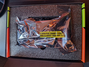 Gigabyte GeForce GTX 1660 Super OC 6GB (5 foto / 5)