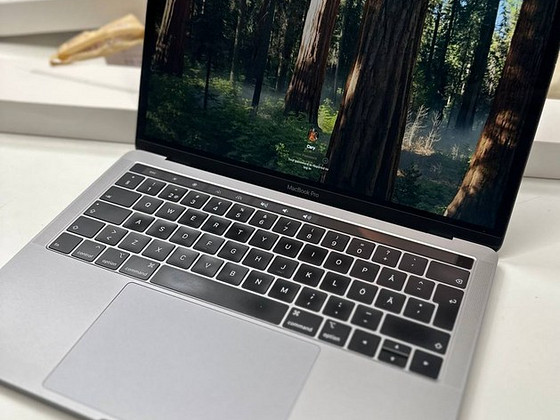 Apple MacBook Pro 13” (2019) 256GB, RAM 8GB