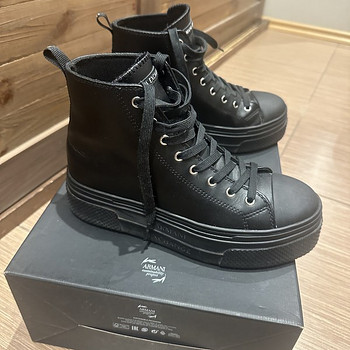 Armani tossud
