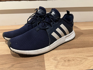 Кроссовки Adidas (3 фото из 5)