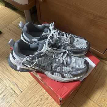 Nike tossud