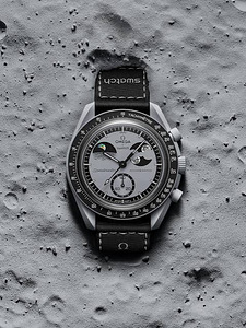 Swatch X Omega Moonwatch Mission to the Moon (1 фото из 4)