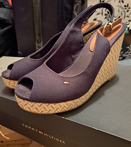 Платформа Tommy Hilfiger (1 фото из 1)