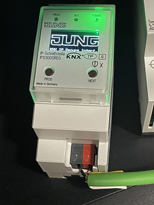 Новый KNX Jung IP маршрутизатор IP300SREG (1 фото из 3)