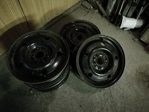 Veljed Toyta R15 5x100 otv 54,1 (3 foto / 5)