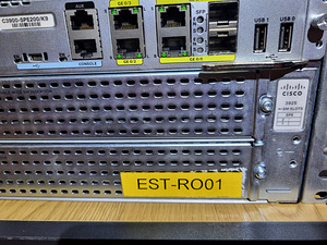 CISCO 3925E/K9 (4 фото из 7)