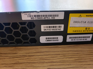 Cisco WS-C2960X-48TS-L lüliti (7 foto / 8)