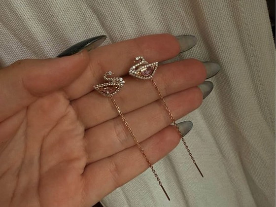 Swarovski luigekujulised kõrvarõngad