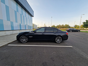 BMW 740 (5 фото из 15)