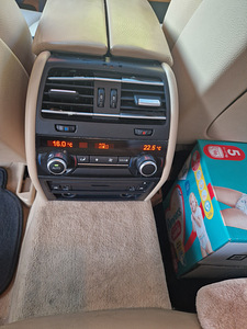 BMW 740 (12 фото из 15)