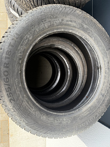 Зимние шины Continental IceContact 2 255/60 R18, 4 шт. (1 фото из 2)