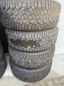 Зимние шины Continental IceContact 2 255/60 R18, 4 шт. (2 фото из 2)