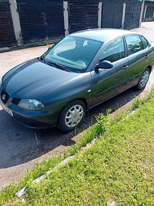 SEAT CORDOBA 2006 1,4 55kw (3 foto / 12)
