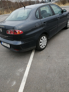 SEAT CORDOBA 2006 1,4 55kw (10 foto / 12)