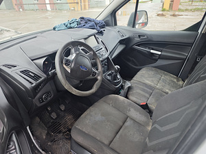 Ford transit connect varuosadeks (3 foto / 5)