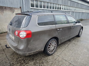 VOLKSWAGEN PASSAT 2.0d varuosadeks (5 foto / 6)