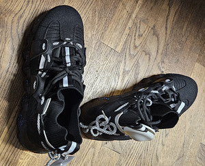 Кроссовки 39-40 (2 фото из 2)