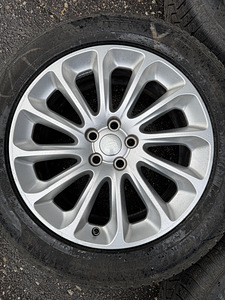 20" оригинальные диски Land Rover 5x120 + шины 255/55 (2 фото из 9)