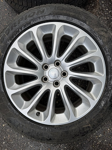 20" оригинальные диски Land Rover 5x120 + шины 255/55 (3 фото из 9)