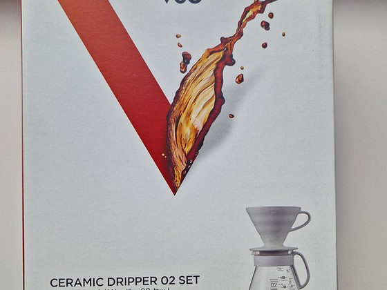 HARIO V60-02 keraamiline kohvitilguti, valge