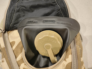Camelback 100oz. (2 foto / 2)