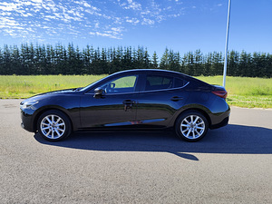 Mazda (9 foto / 9)