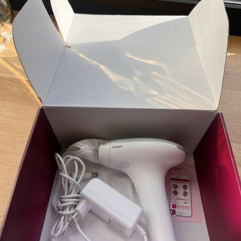 Фотоэпилятор (Philips Lumea SC1995)