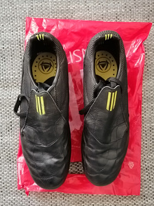 Бутсы Adidas(42), Nike(42,5) (2 фото из 6)
