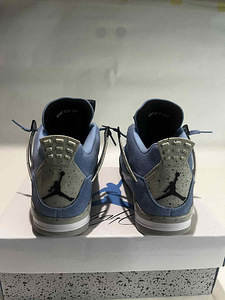 Jordan 4 unc (4 фото из 5)