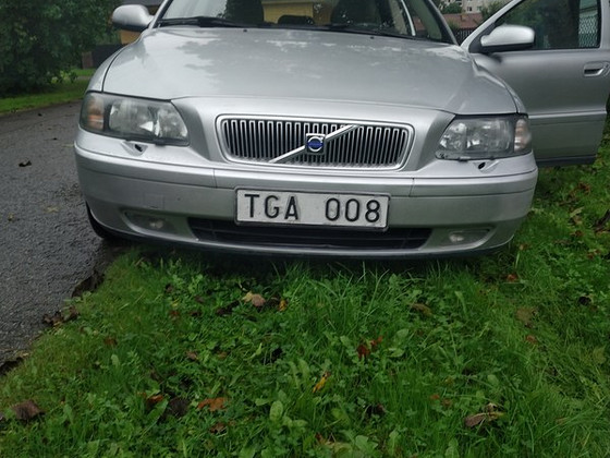 Volvo v70
