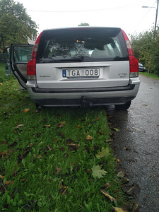 Volvo v70 (2 фото из 5)