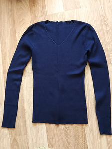 Женская одежда (3 фото из 8)