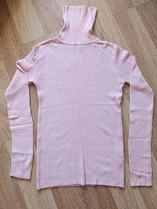 Женская одежда (4 фото из 8)
