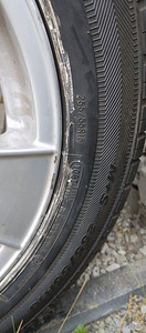255/55 R18 (3 фото из 4)