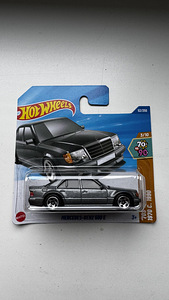 Модели Hot Wheels (3 фото из 4)