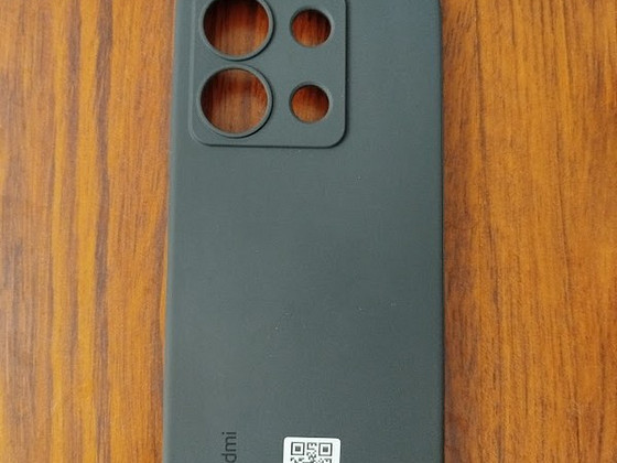 Uus must Redmi Note 13 ümbris