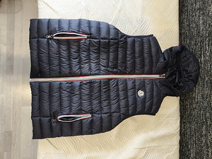 Vest (1 foto / 2)