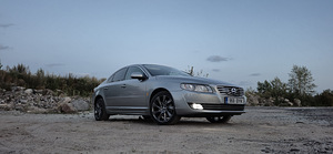 VOLVO S80 AWD D5 (1 фото из 12)