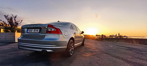 VOLVO S80 AWD D5 (4 фото из 12)