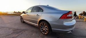 VOLVO S80 AWD D5 (5 фото из 12)