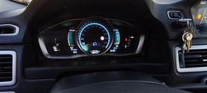 VOLVO S80 AWD D5 (8 фото из 12)