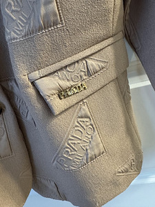 PRADA пиджак L (2 фото из 3)