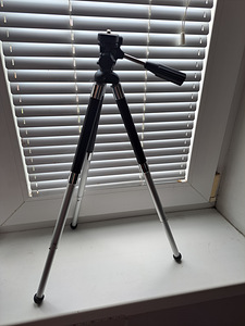 Müüa väike statiiv (2 foto / 2)