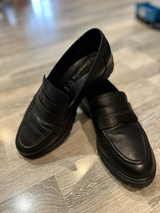 Nahast loafers tamaris suurus 38 (1 foto / 1)